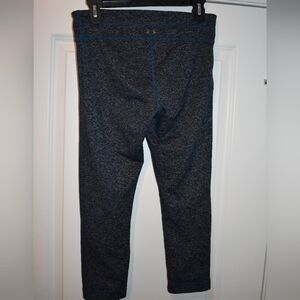 navy blue under armor Capri leggings
